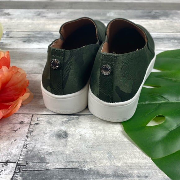 Steve Madden Camo camouflage platform shoes - Picture 4 of 7